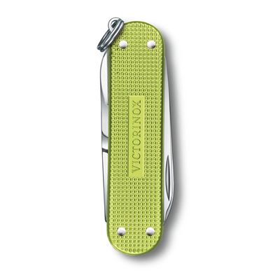 Couteau de poche CLASSIC SD ALOX 58 mm LIME TWIST VICTORINOX 0.6221.241G 3