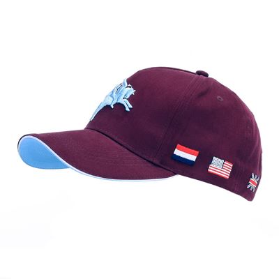 Casquette de baseball PEGASUS avec drapeaux sur le pourtour VÍNOVÁ