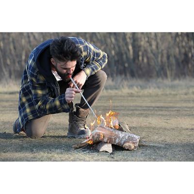 Kit pour allumer un feu dans une boîte en fer blanc ostatní 2224 3