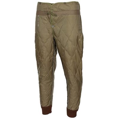 Insertion vz.85/95 dans les pantalons de l'armée tchèque