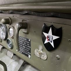 Insigne métallique 2nd Infantry Division avec autocollant ostatní 443501 2