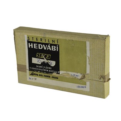 Soie stérile, fibre filée dans une solution conservatrice, 10 tubes  502626 3