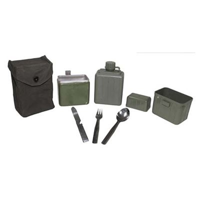 Bouteille avec pochette yougoslave (serbe) + gobelet et couverts SET VERT