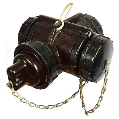 Triple répartiteur AČR 220V