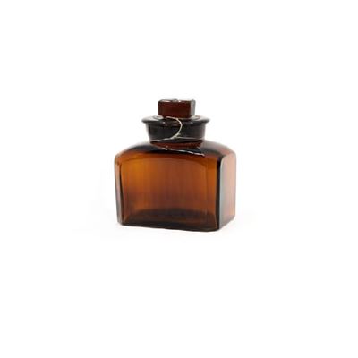 Bouteille en verre carrée basse avec goulot taillé 50 ml MARRON