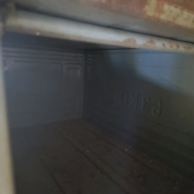 Caisse métallique de rangement biseautée 63 kg / 400 × 600 × 300 mm d'occasion  871201 3