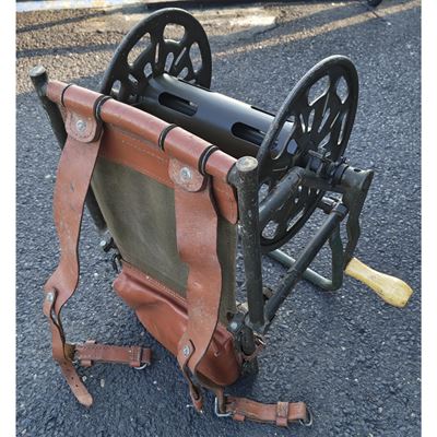 Dérouleur de câble militaire BW à porter sur le dos avec bobine d'occasion Bundeswehr 9105412 2