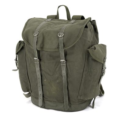 Sac à dos BW montagne OLD VERT sangles en cuir original d'occasion