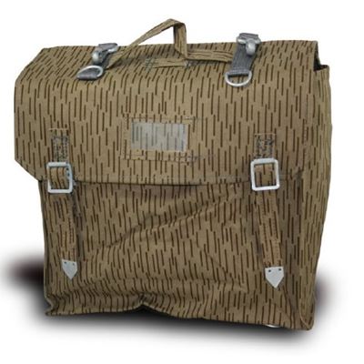 Petite NVA JEHLIČÍ avec sangles JEHLIČÍ neuve