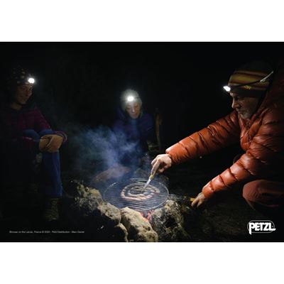 Lampe frontale IKO CORE PETZL E104BA00 11