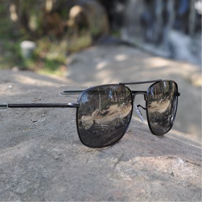 Lunettes de soleil polarisées HUMVEE 57 mm NOIR/FUMÉ HUMVEE HMV-SG-57B-BLACK 2