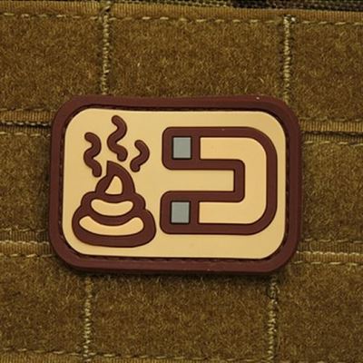 Écusson SHIT MAGNET plastique DESERT