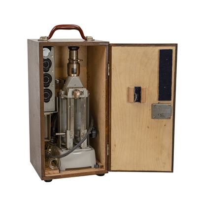 Colorimètre OF-101 dans une boîte en bois  OF-101 3