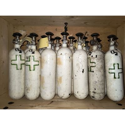 Bouteille d'oxygène portable OXYGEN usagée Armée tchèque OXY-6 2