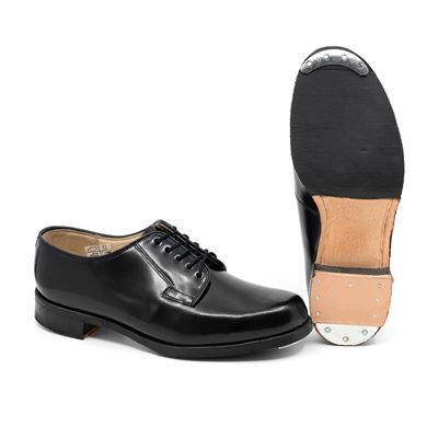 Chaussures de ville HS garde du château ferrées NOIRES brillantes