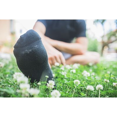 Chaussettes RADIK en laine mérinos avec ions d'argent GRIS FONCÉ VOXX V-1151-DG 4