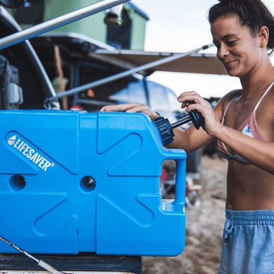 Bidon filtrant LIFESAVER JERRYCANE 20K BLEU FONCÉ LIFESAVER JGA102 6